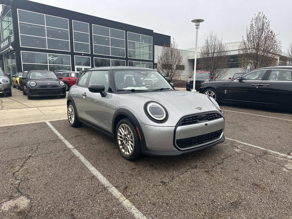2026 MINI Hardtop Cooper S's photo