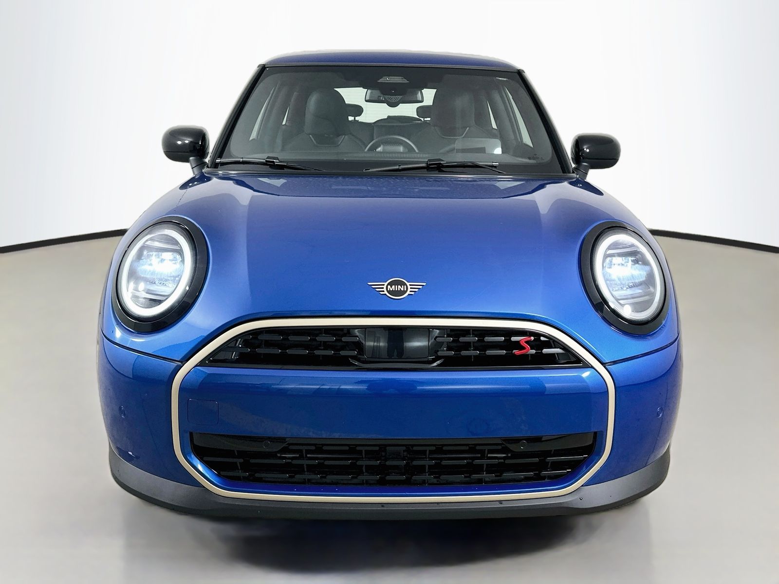 2026 MINI Hardtop 2 Door S photo 2