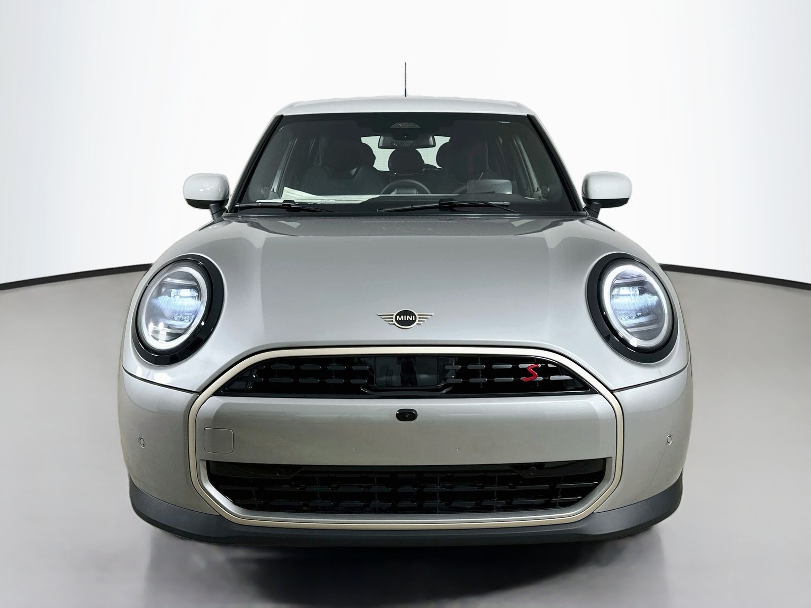 2026 MINI Hardtop 4 Door S photo 2