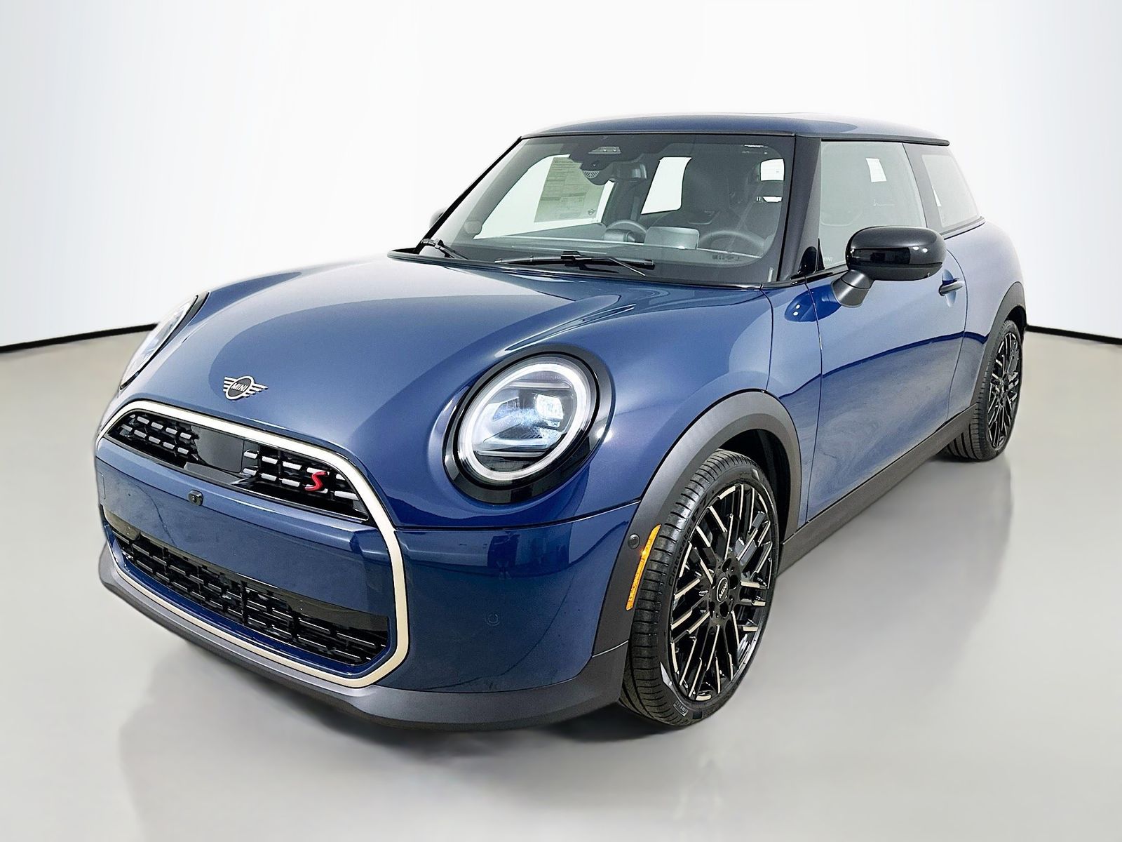 2026 MINI Hardtop Cooper S's photo