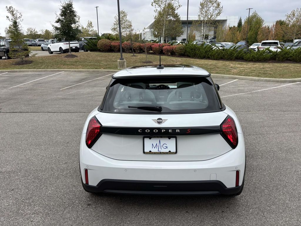 2026 MINI Hardtop 2 Door S - Photo 6
