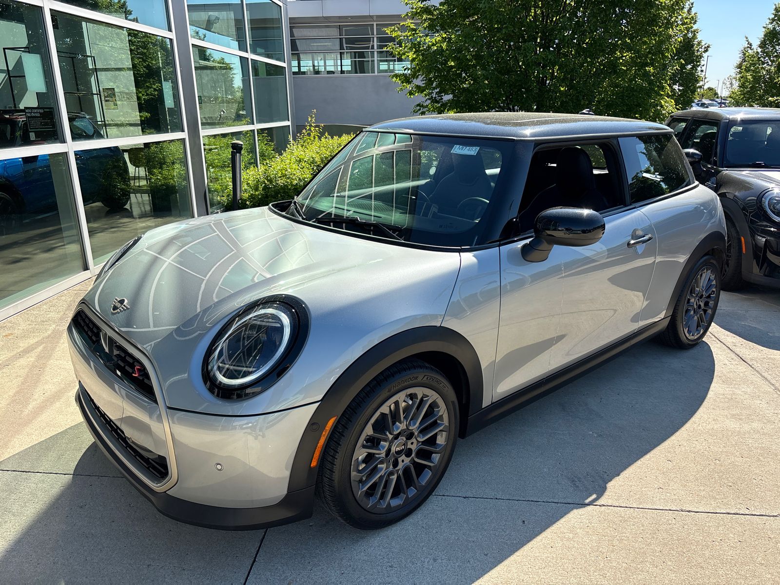 2026 MINI Hardtop Cooper S Signature's photo