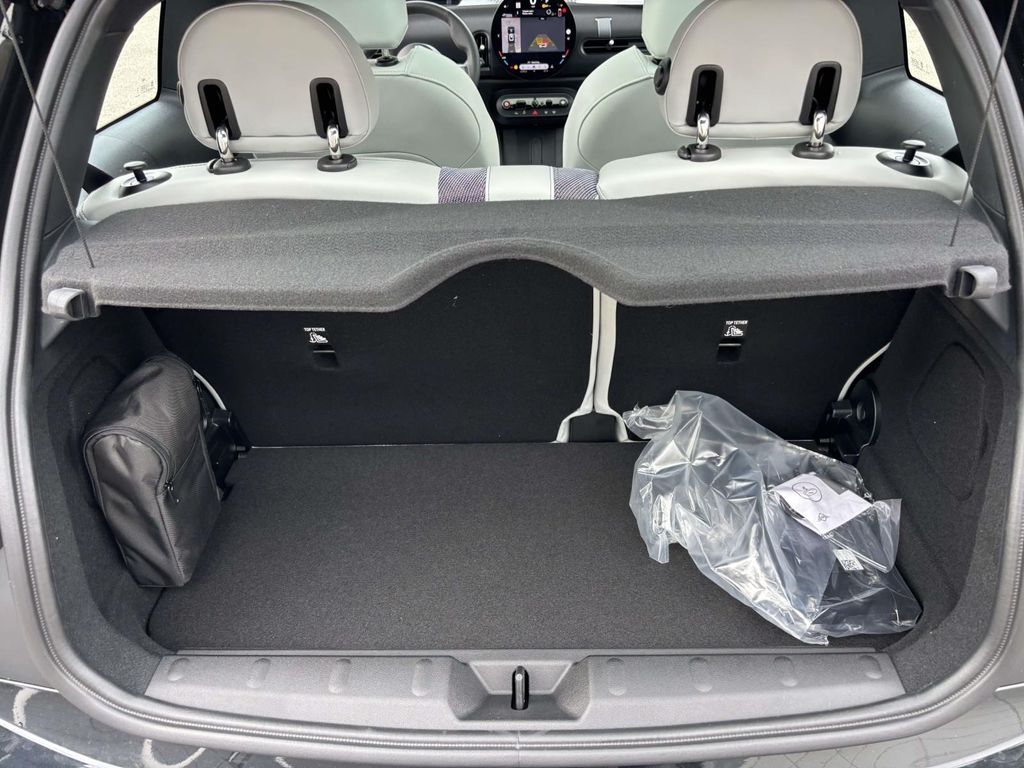 2026 MINI Hardtop 2 Door S - Photo 9