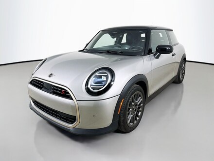 2026 MINI Cooper S Signature Plus Hatchback
