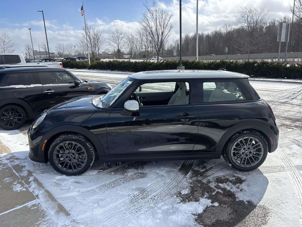 New 2026 MINI 2 Door Signature Plus Hatchback