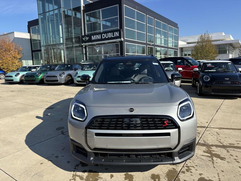 New 2026 MINI Countryman Signature Plus SUV