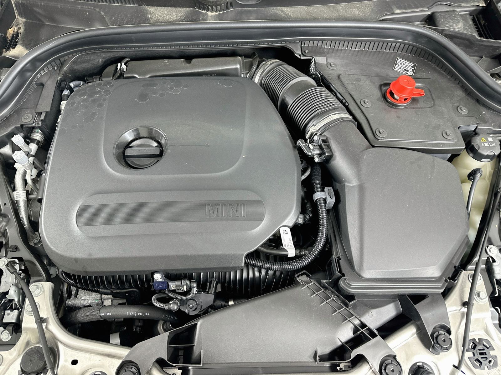 2026 MINI Hardtop 2 Door S - Photo 13