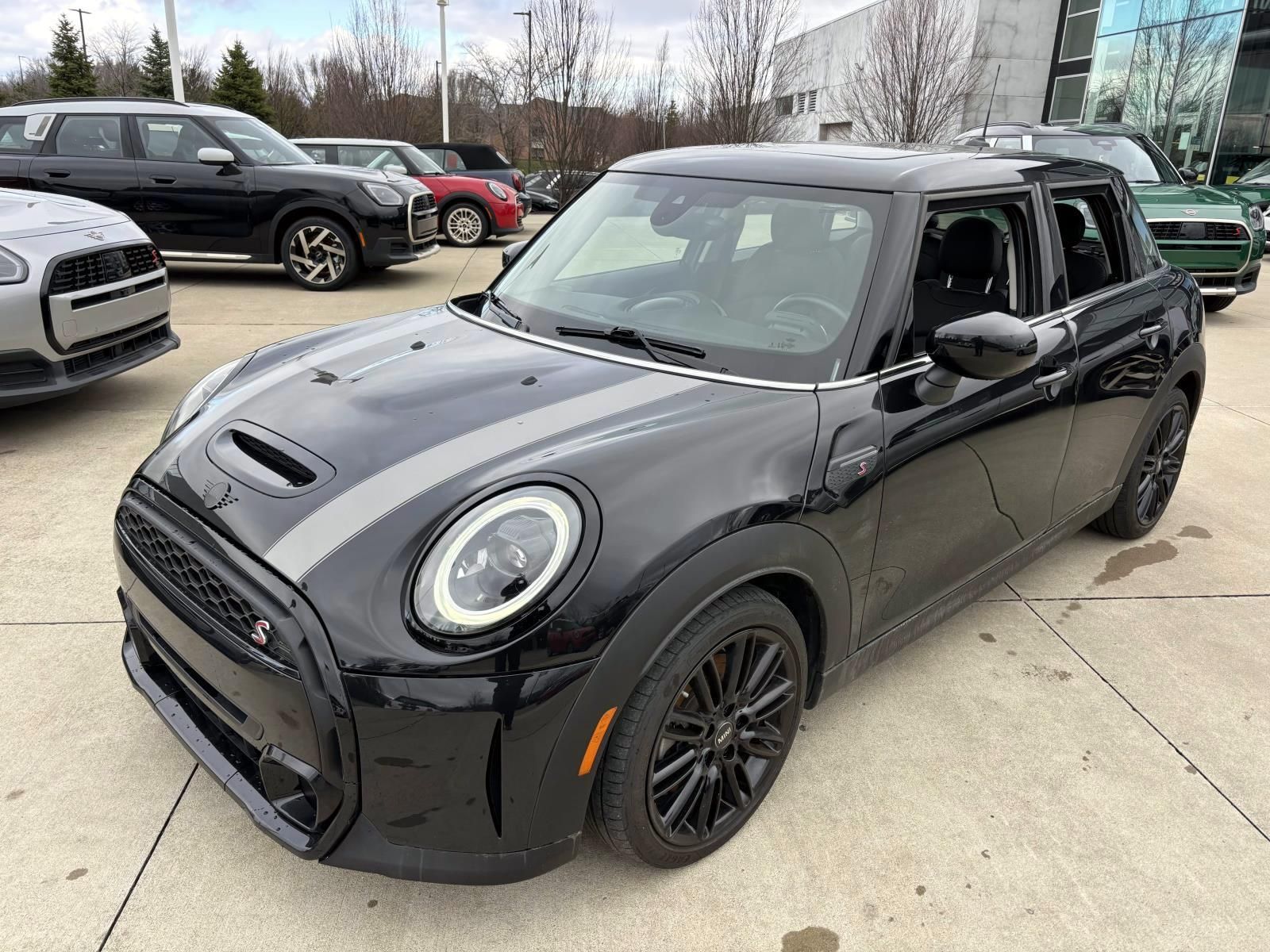 2024 MINI Hardtop 4 Door