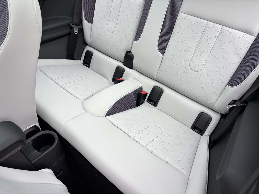 2026 MINI Hardtop 2 Door S - Photo 28