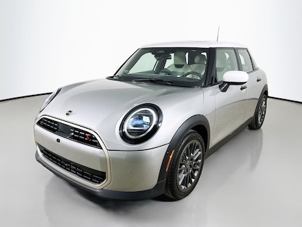 2026 MINI 4 Door Iconic Hatchback