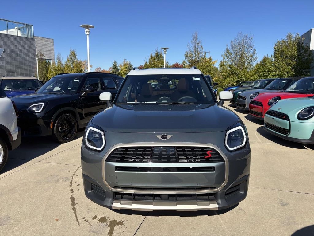 New 2026 MINI Countryman Signature Plus SUV