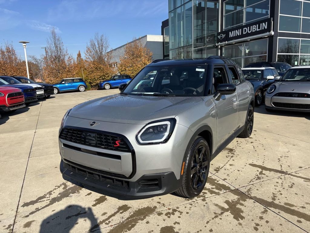 New 2026 MINI Countryman Signature Plus SUV