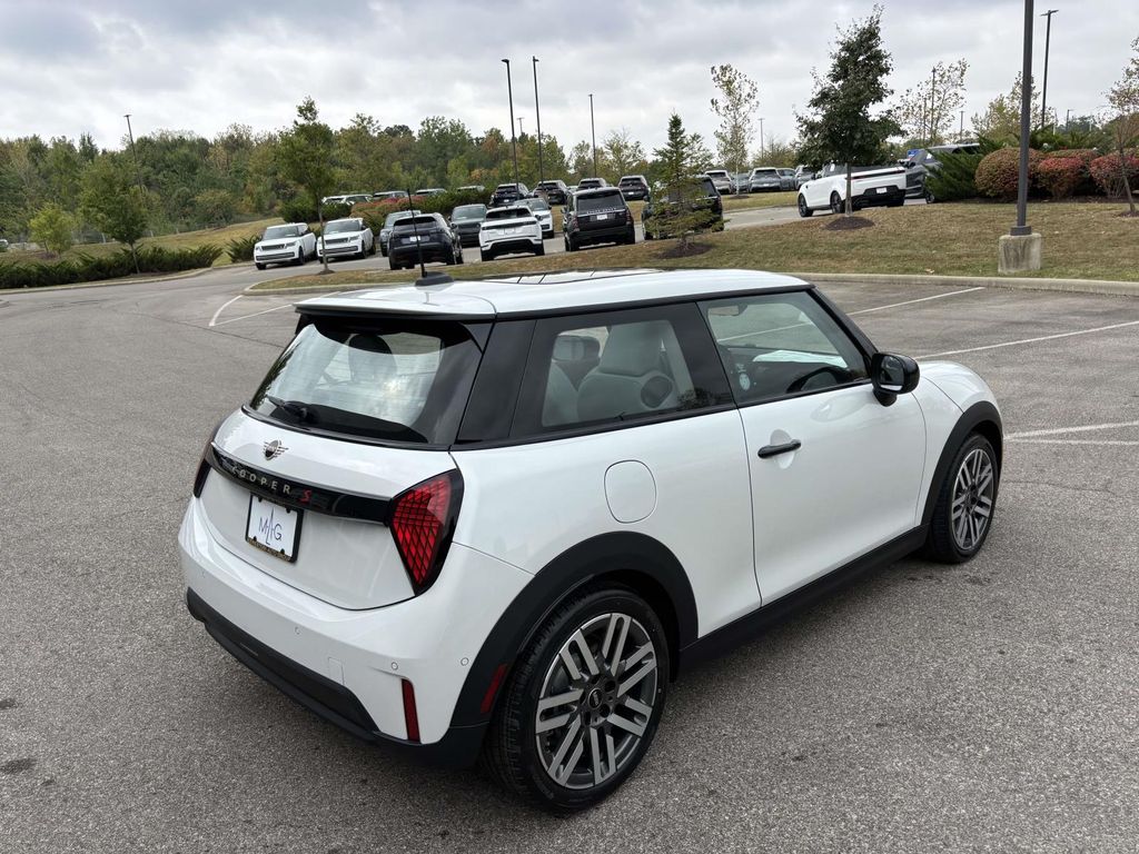 2026 MINI Hardtop 2 Door S - Photo 7