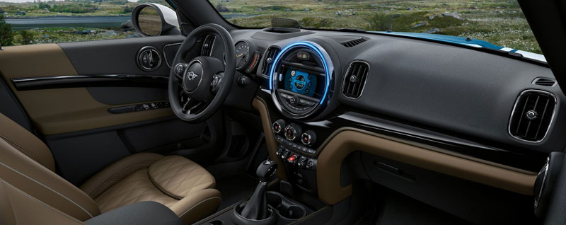 2018 MINI Countryman Interior