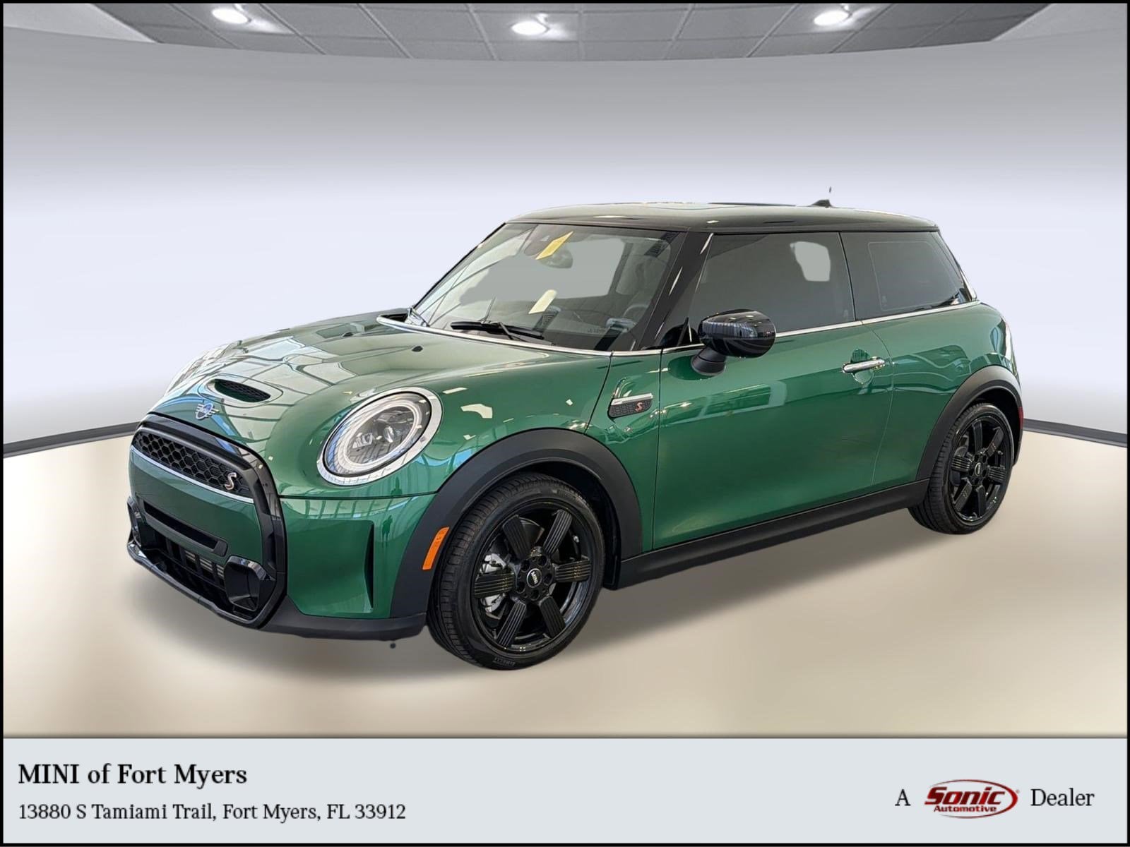 2024 MINI Hardtop Cooper S's photo