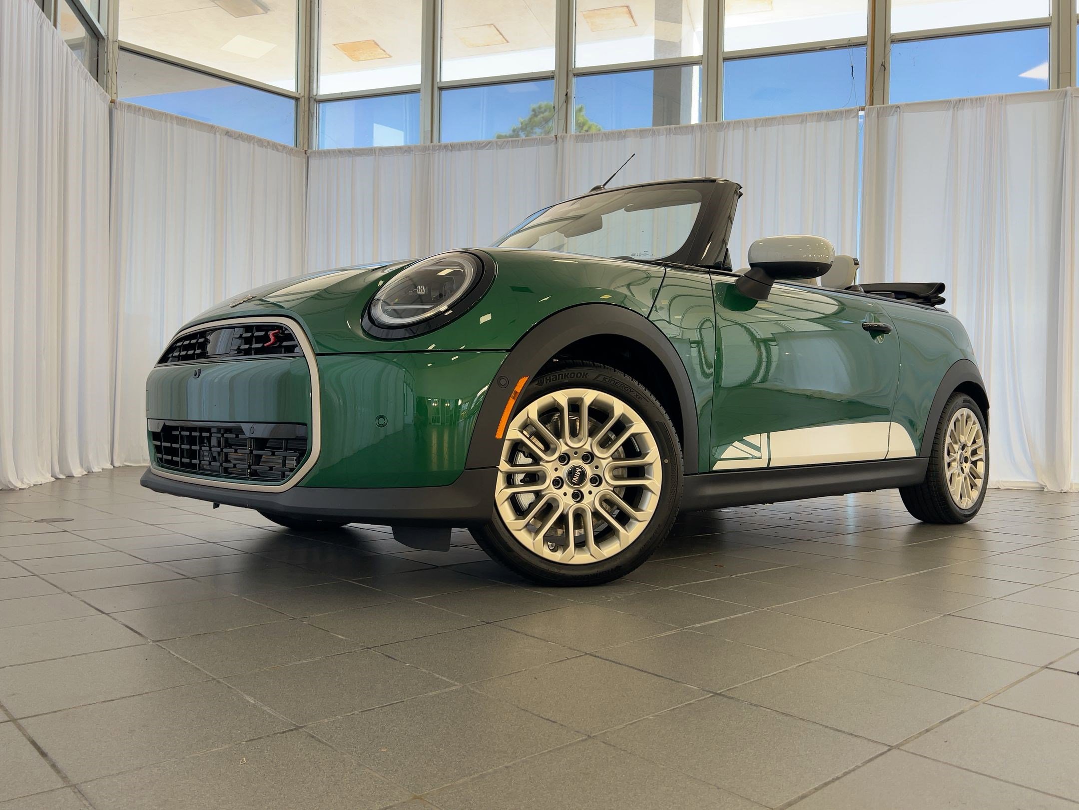 2026 MINI Convertible S - Photo 36