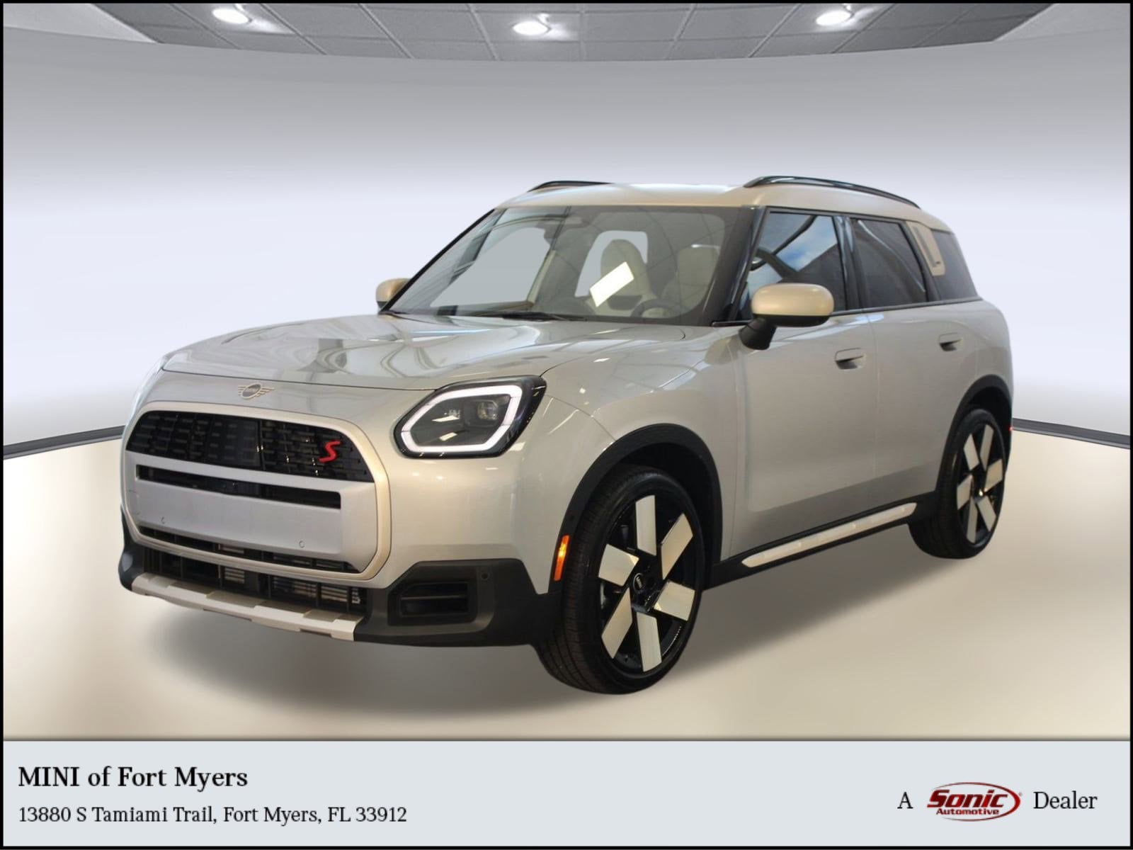 2025 MINI Countryman S's photo