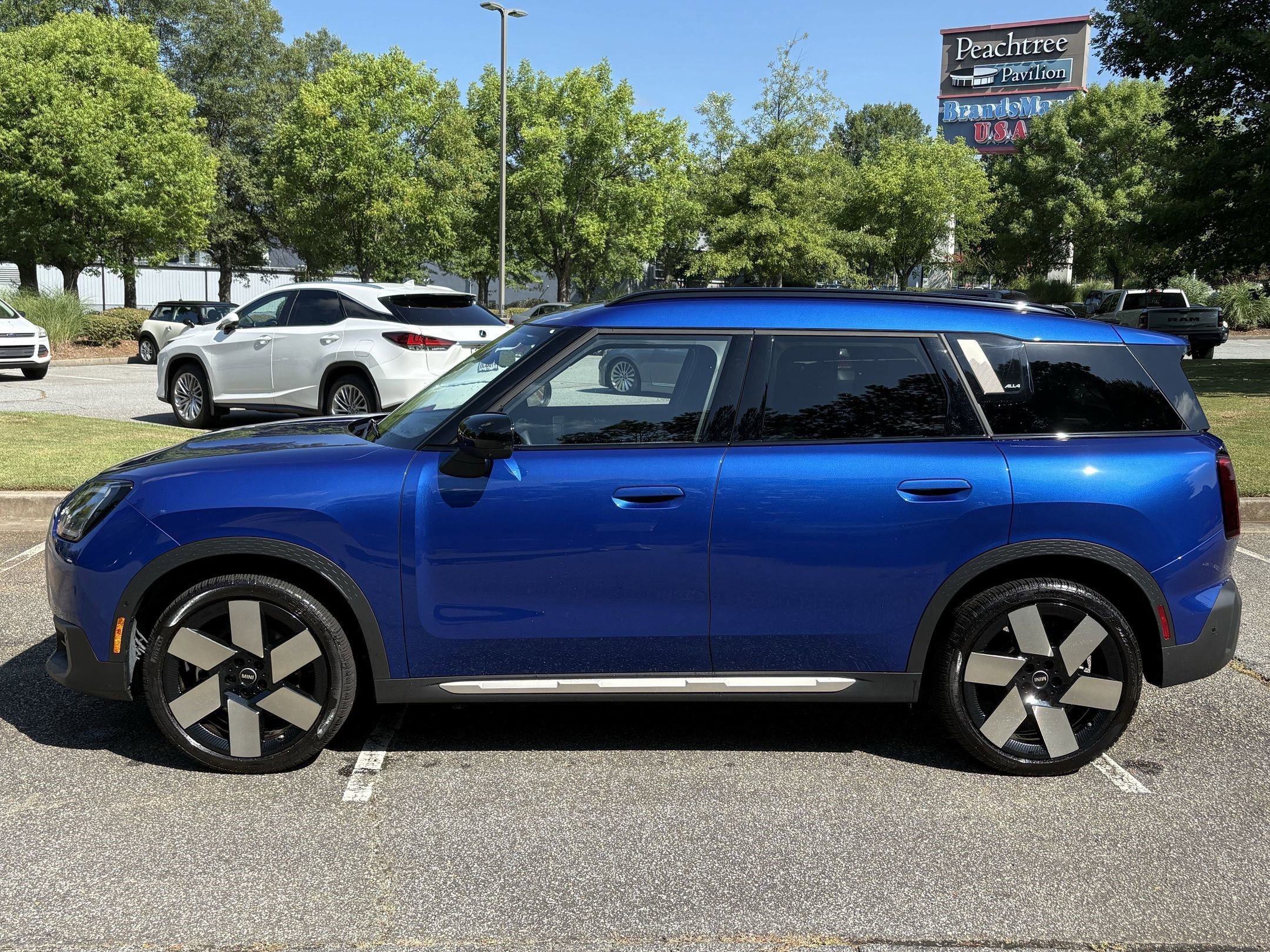 2025 Mini Countryman S photo 2