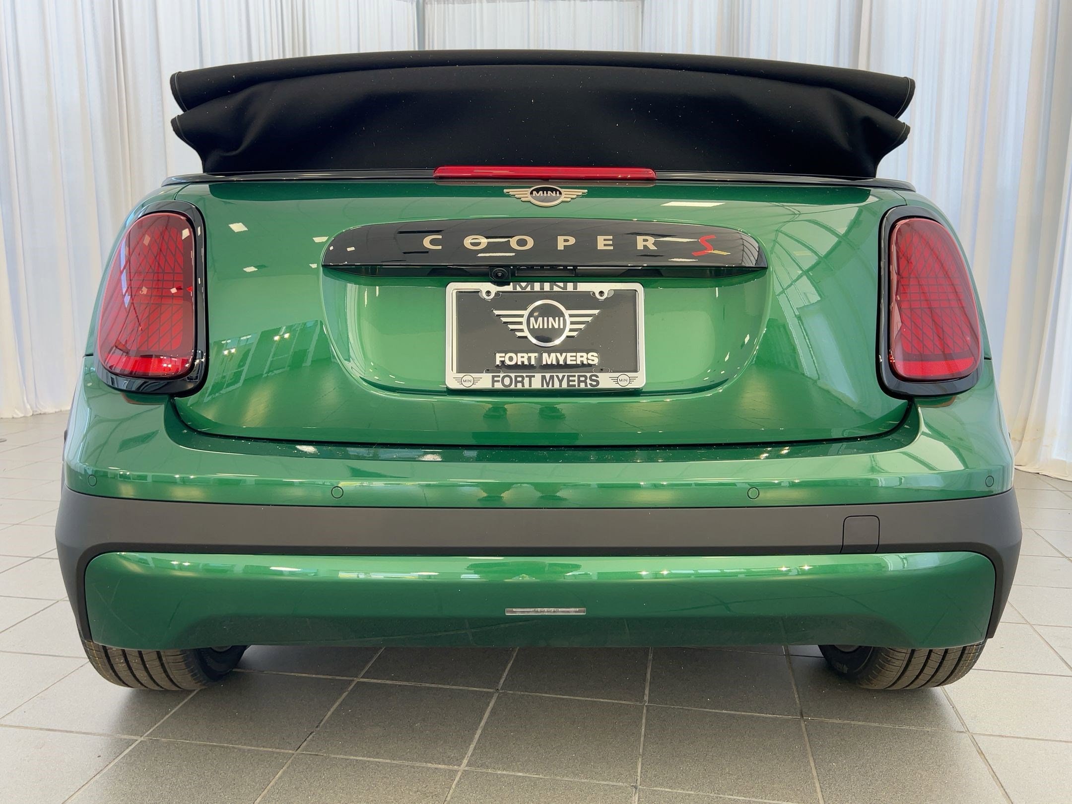 2026 MINI Convertible S - Photo 10