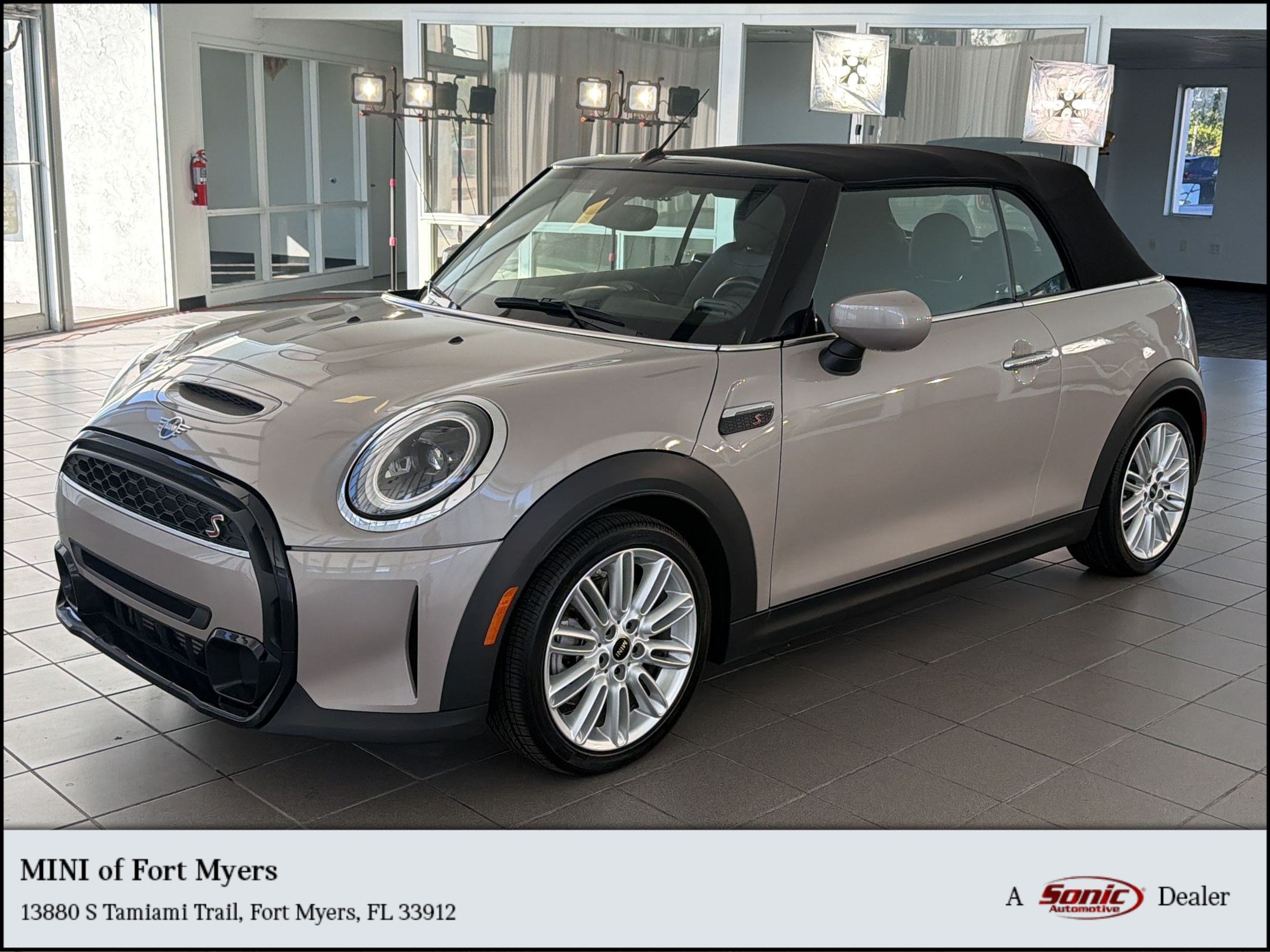 2024 MINI Convertible Cooper S's photo
