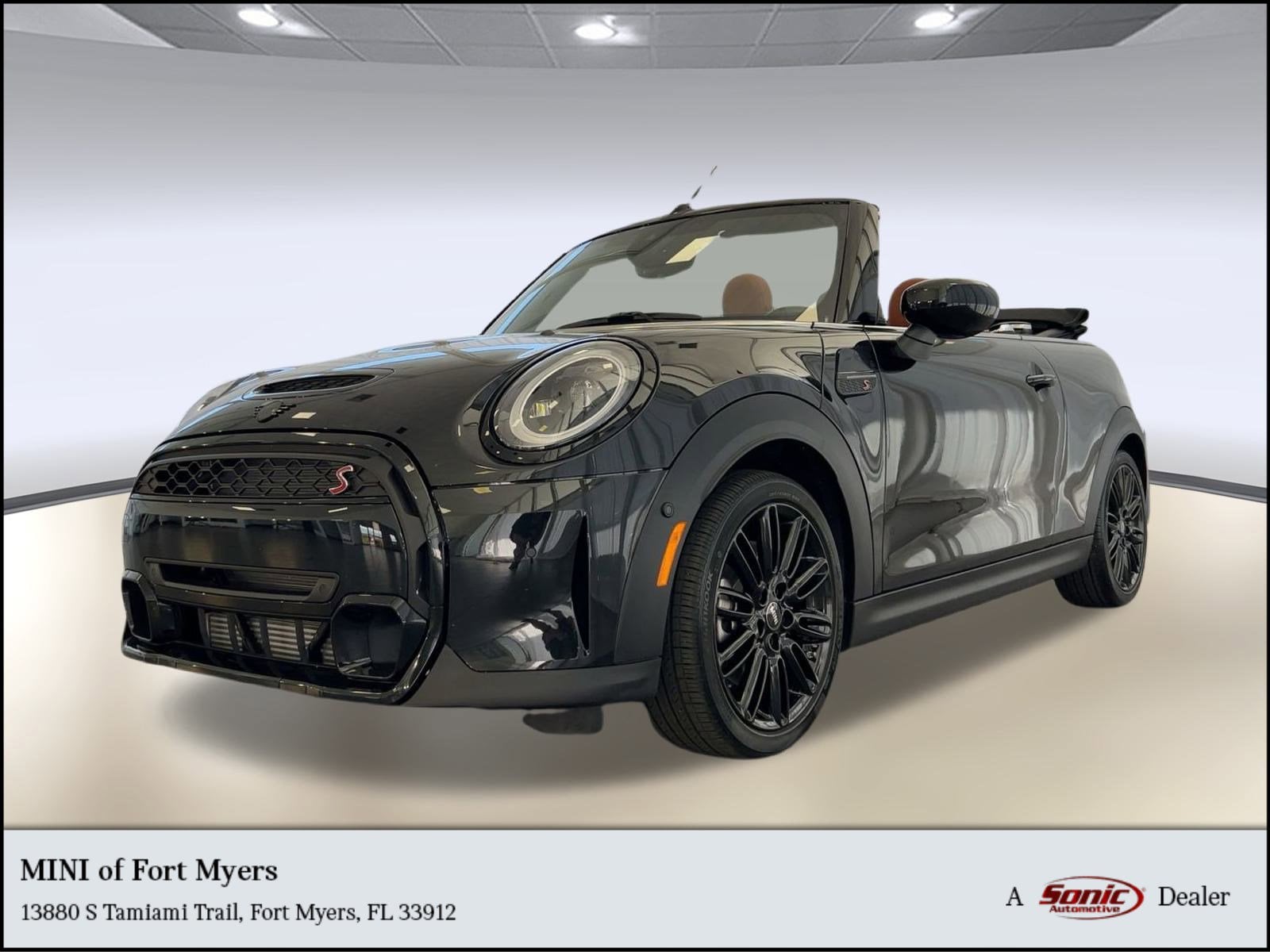 2023 MINI Convertible S's photo