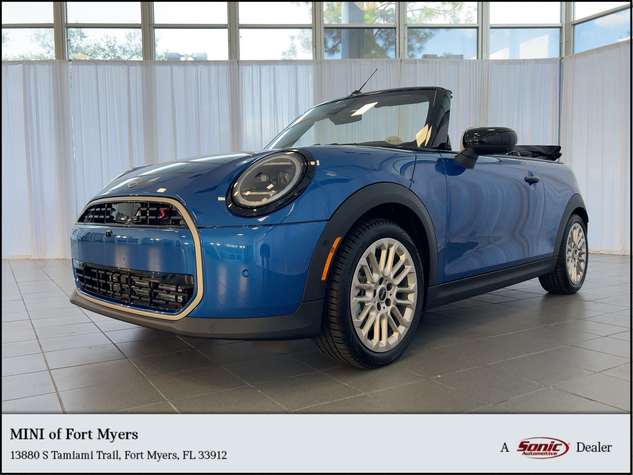 2026 MINI Convertible S's photo