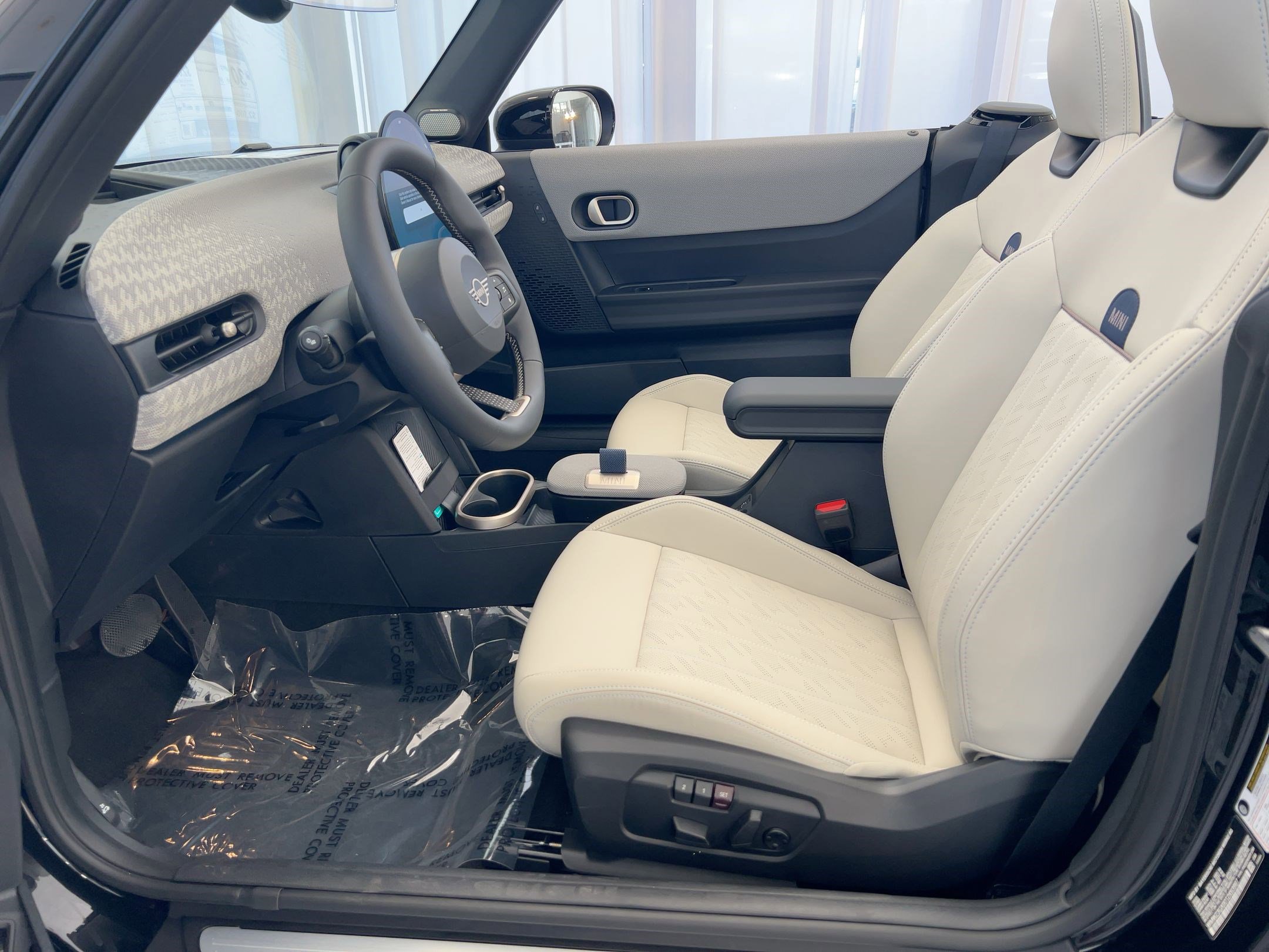 2026 MINI Convertible S - Photo 5