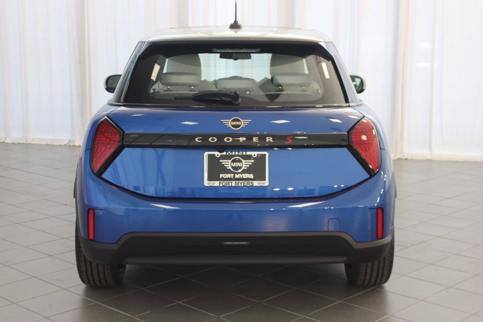2026 MINI Hardtop 4 Door S - Photo 8