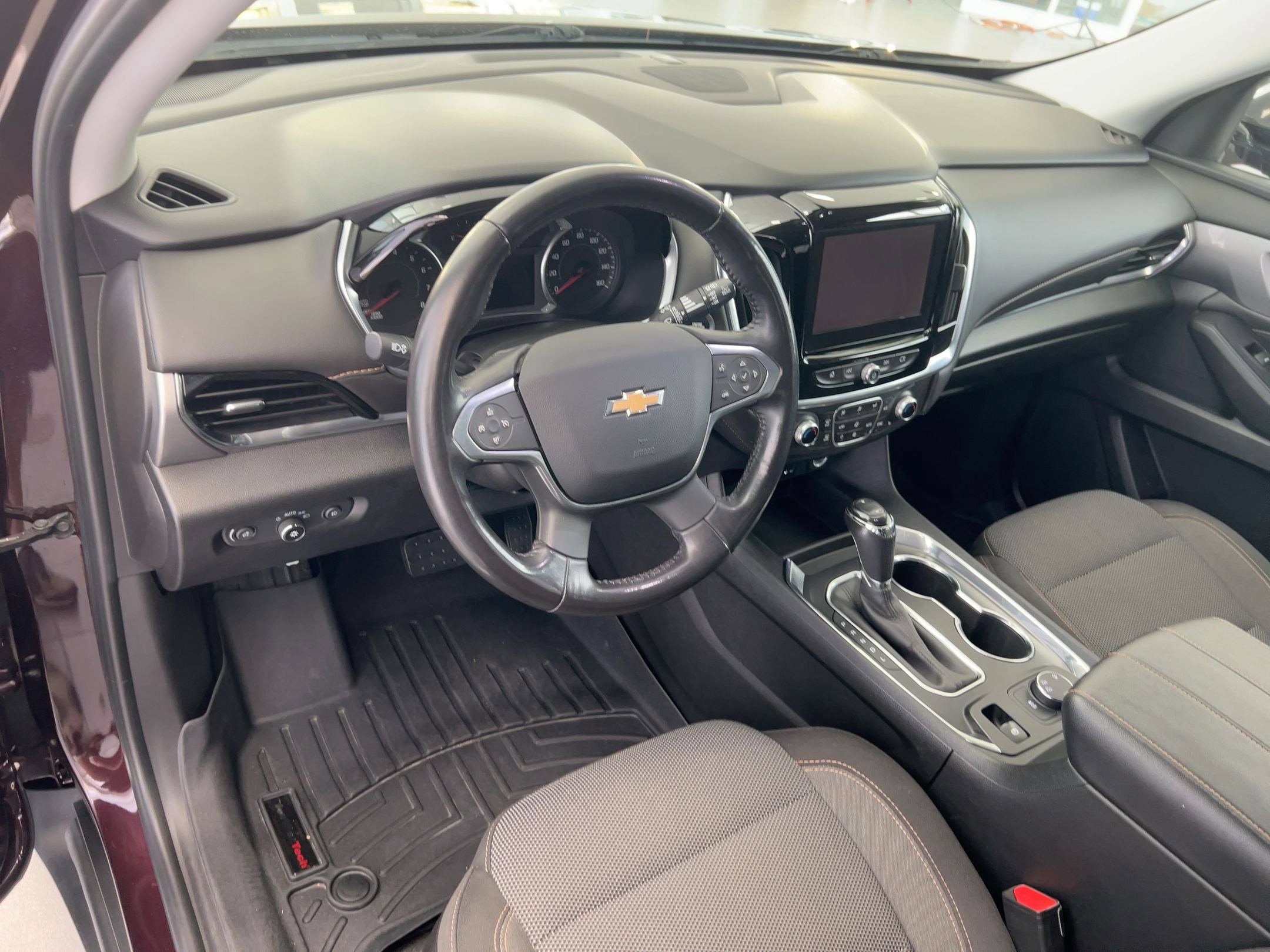 2018 Chevrolet Traverse Cloth 1LT photo 3