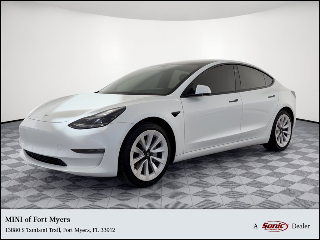  Tesla Model 3