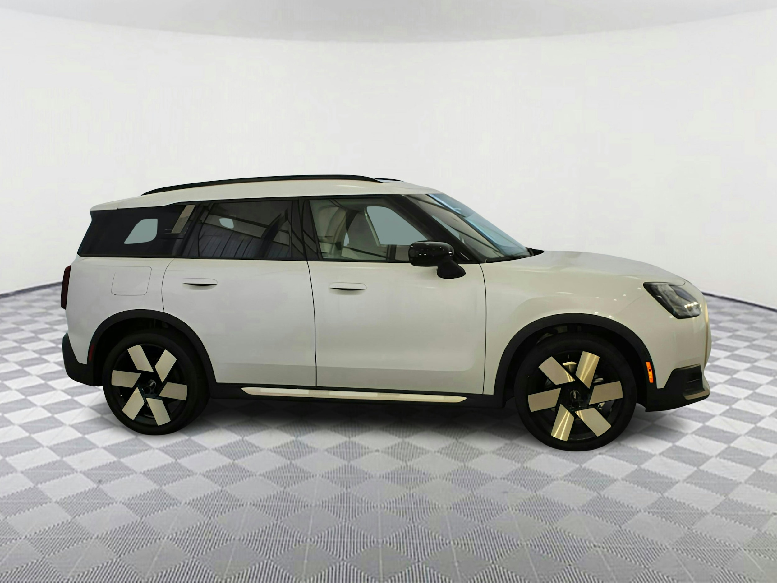 Used 2025 MINI Countryman S with VIN WMZ23GA02S7R05695 for sale in Fort Myers, FL