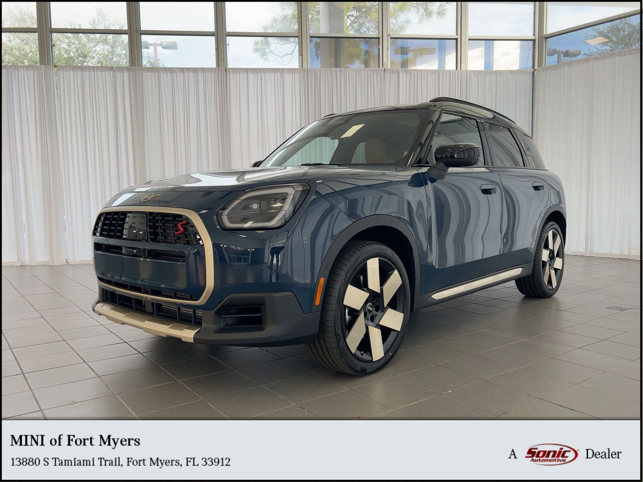 2026 MINI Countryman S's photo