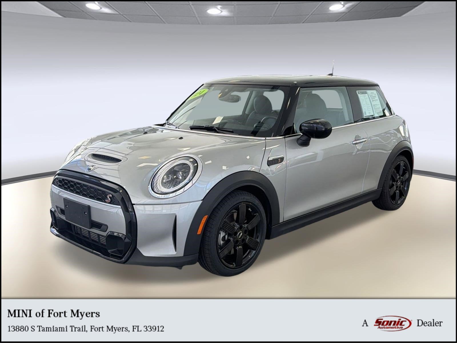 2024 MINI Hardtop Cooper S's photo