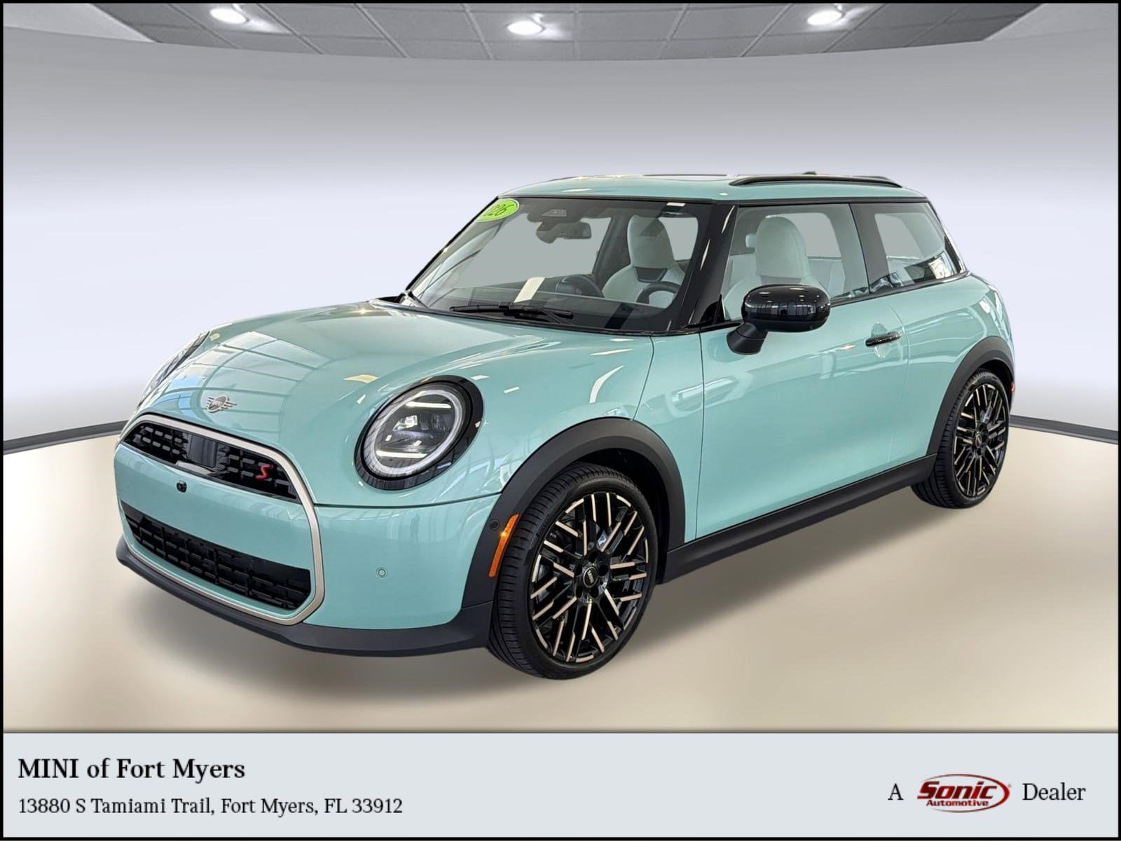 2026 MINI Hardtop Cooper S's photo
