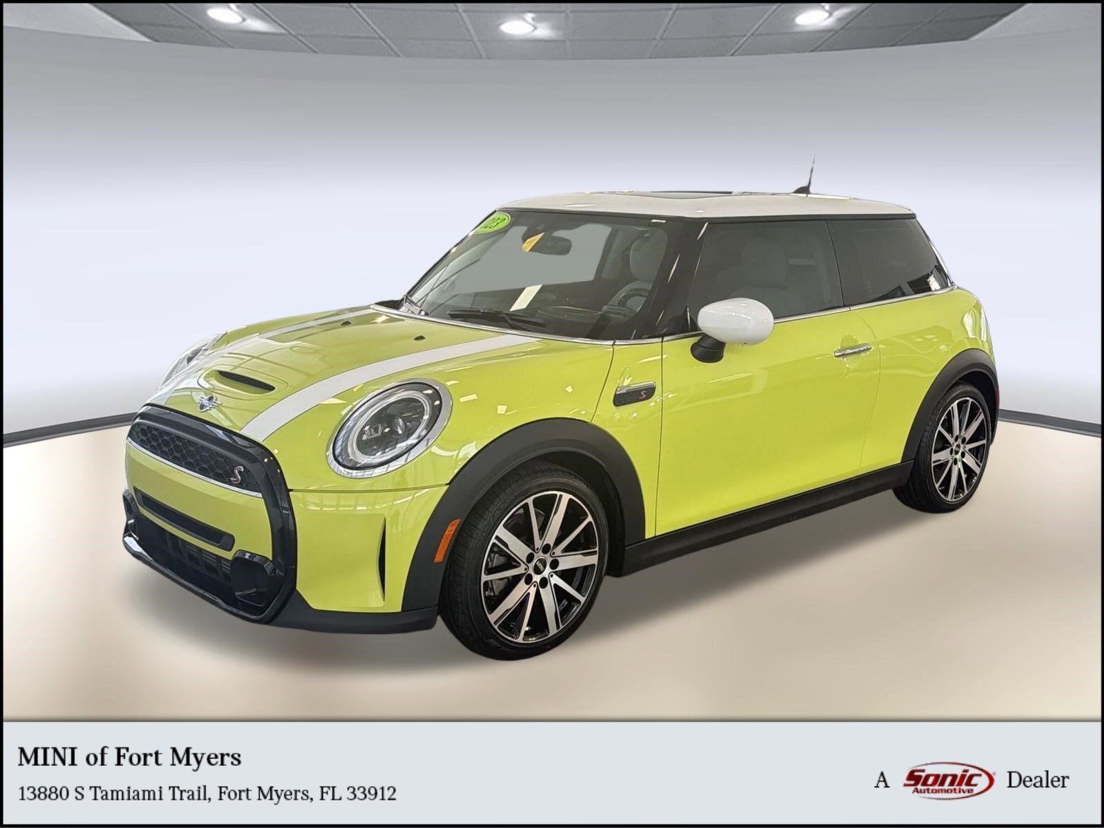 2023 MINI Cooper Cooper S 3 Door's photo