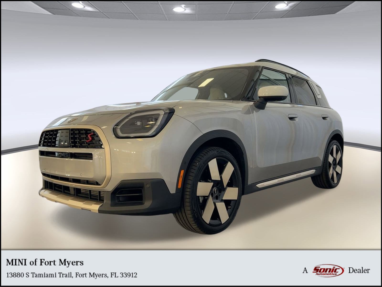 2025 MINI Countryman S's photo