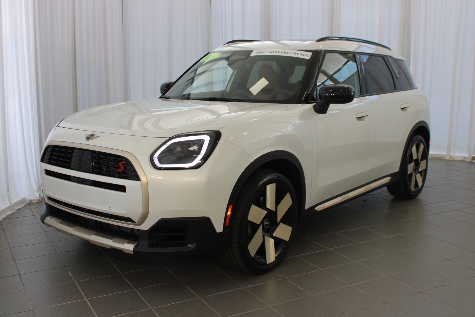 2025 Mini Countryman S photo 2