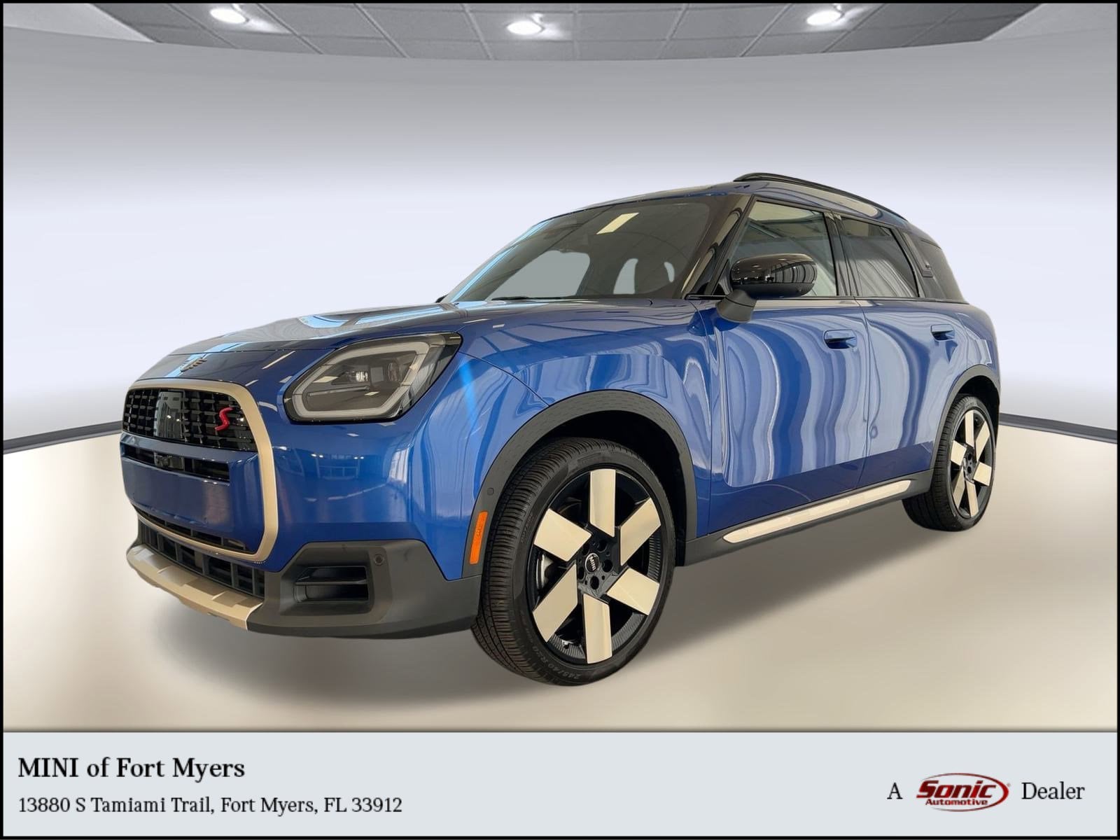 2025 MINI Countryman S's photo