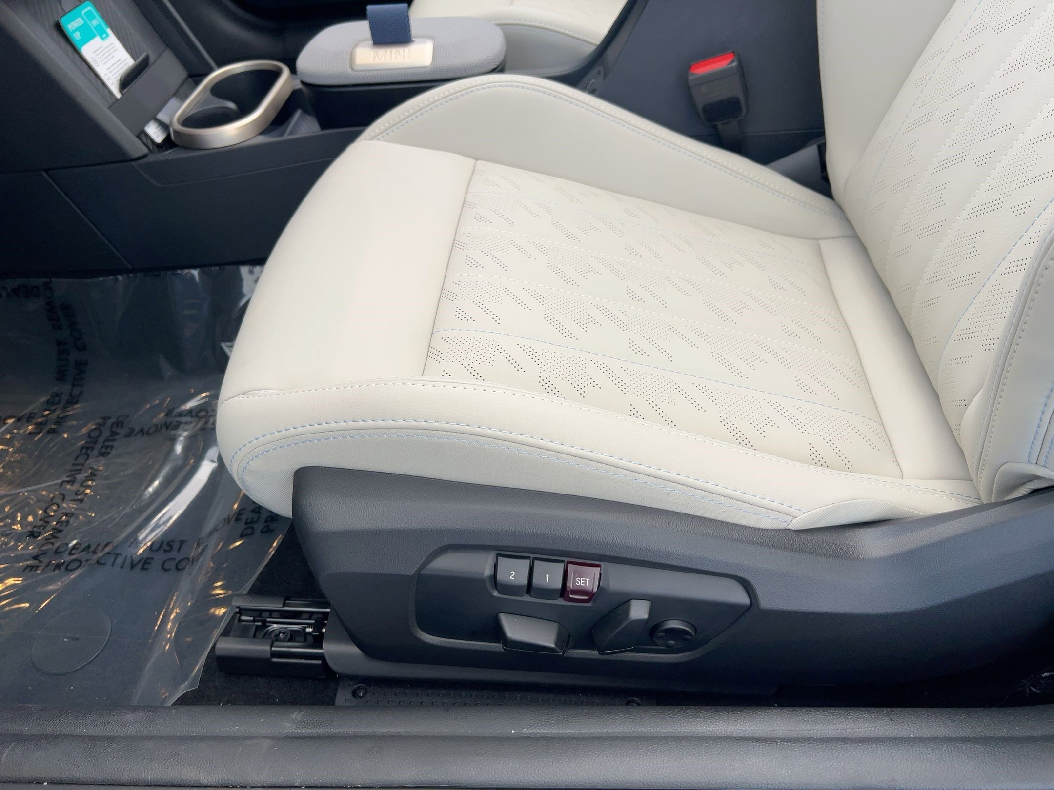 2026 MINI Convertible S - Photo 14