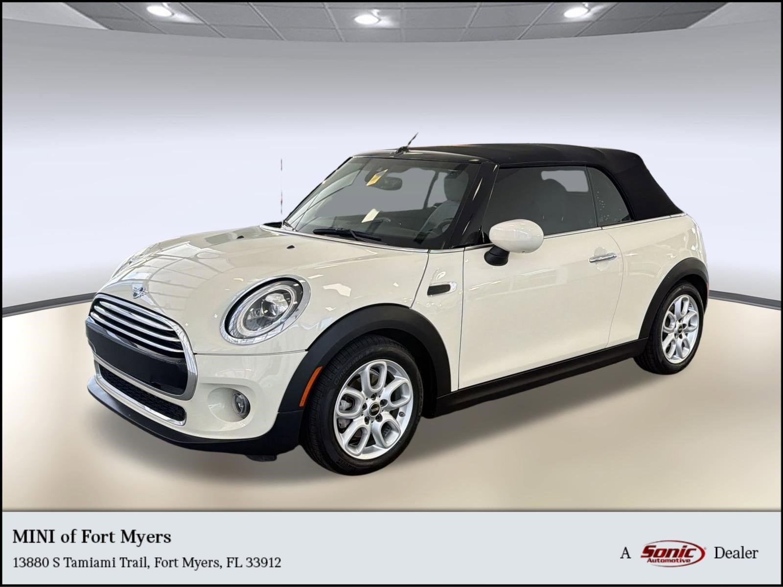 2020 MINI Convertible Cooper's photo