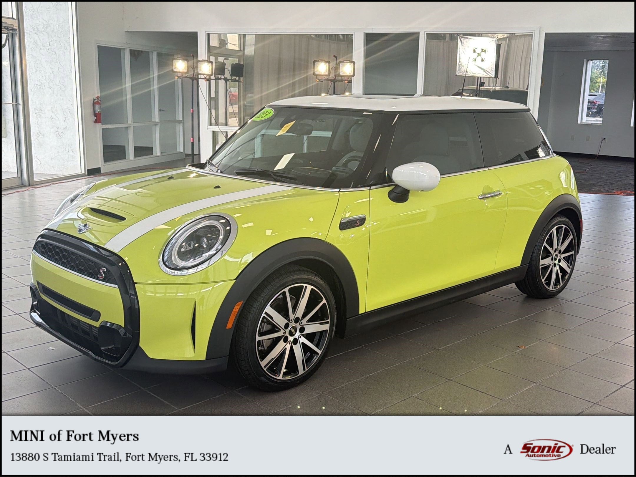 2023 MINI Cooper Cooper S 3 Door's photo
