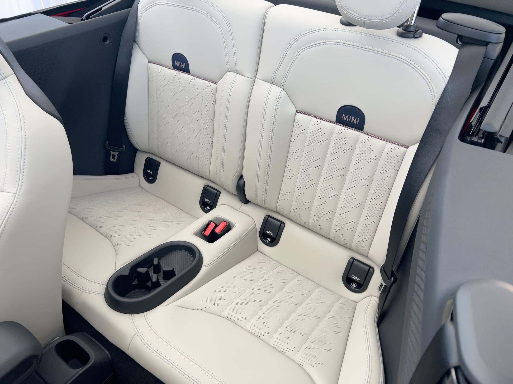 2026 MINI Convertible S - Photo 34