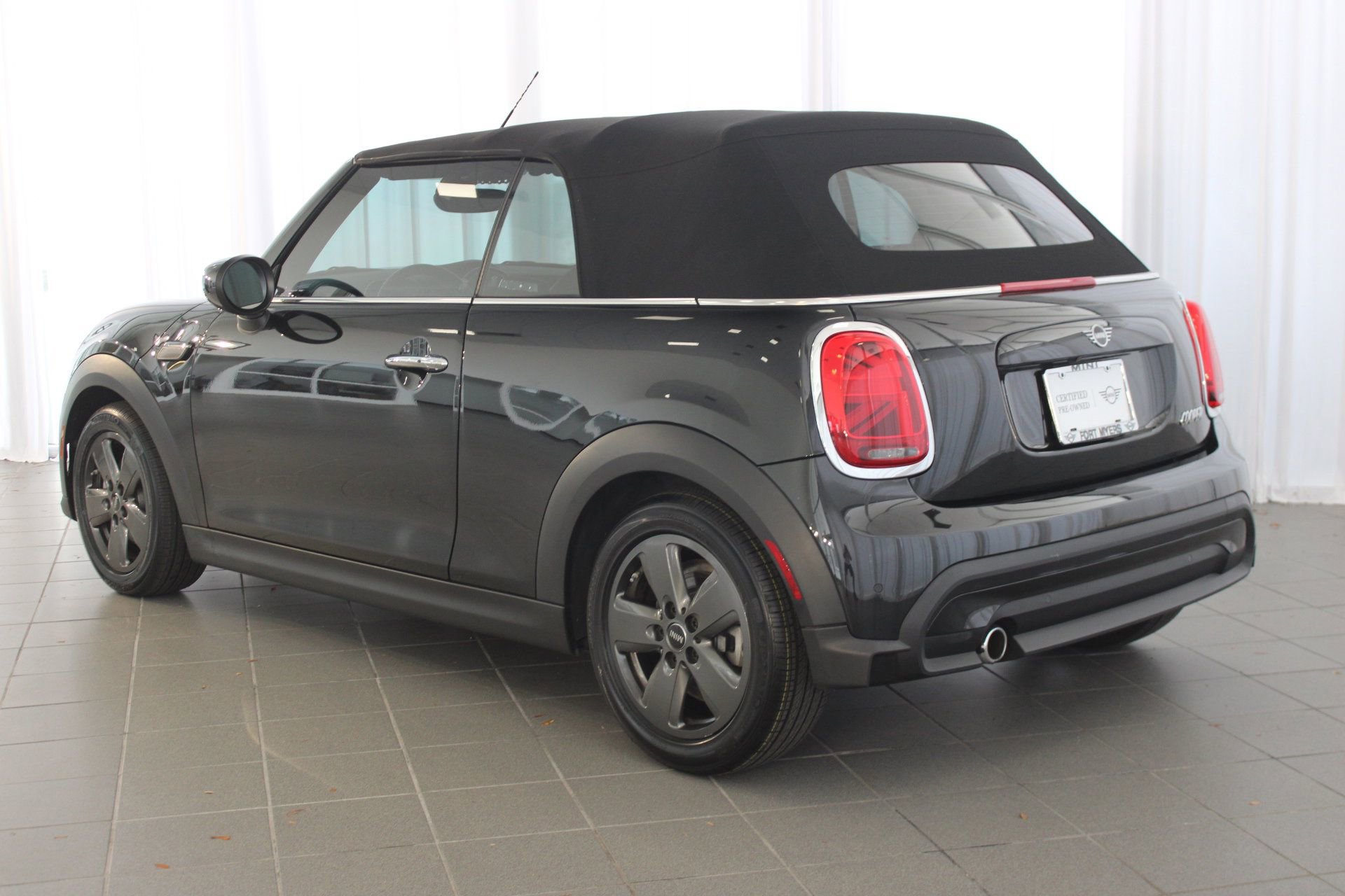 2023 Mini Cooper Convertible photo 3