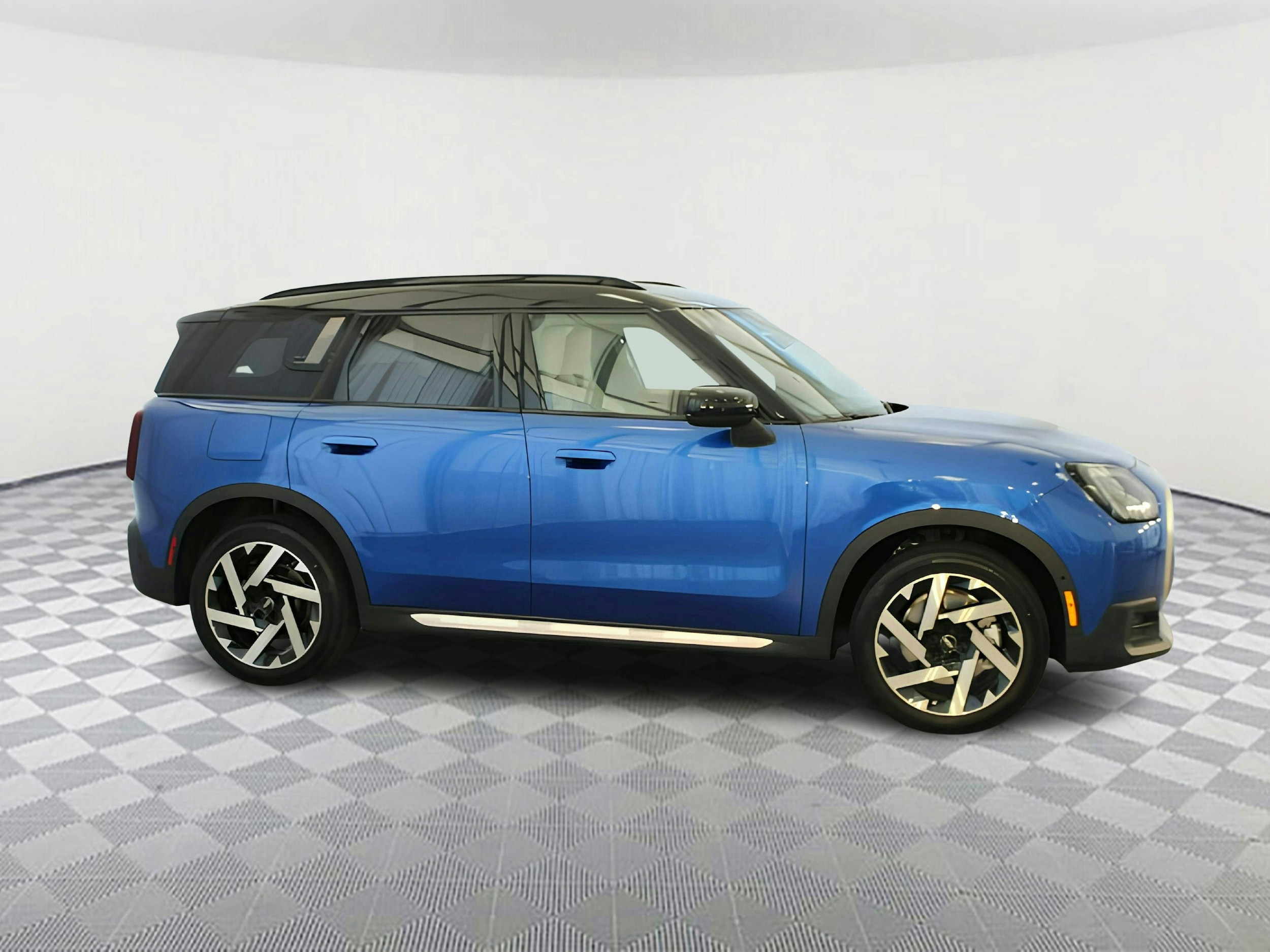 Used 2025 MINI Countryman S with VIN WMZ23GA0XS7P29639 for sale in Fort Myers, FL