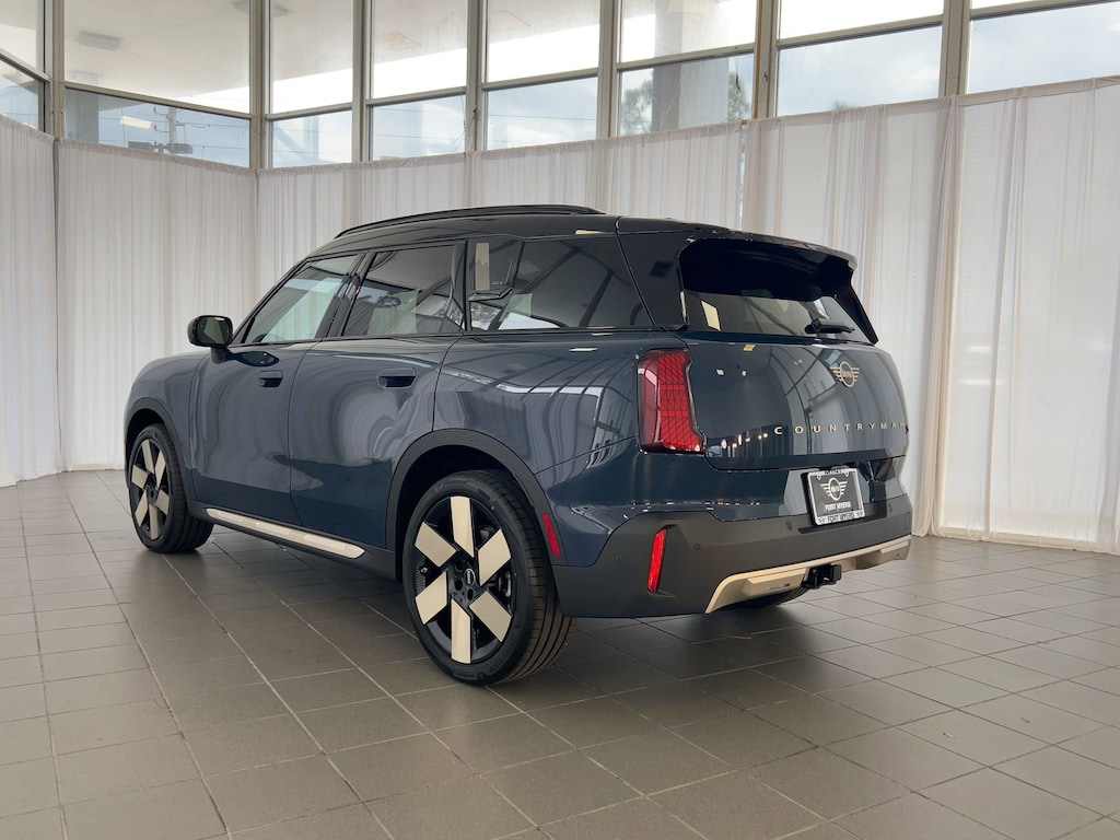 New 2026 MINI Countryman Iconic SUV