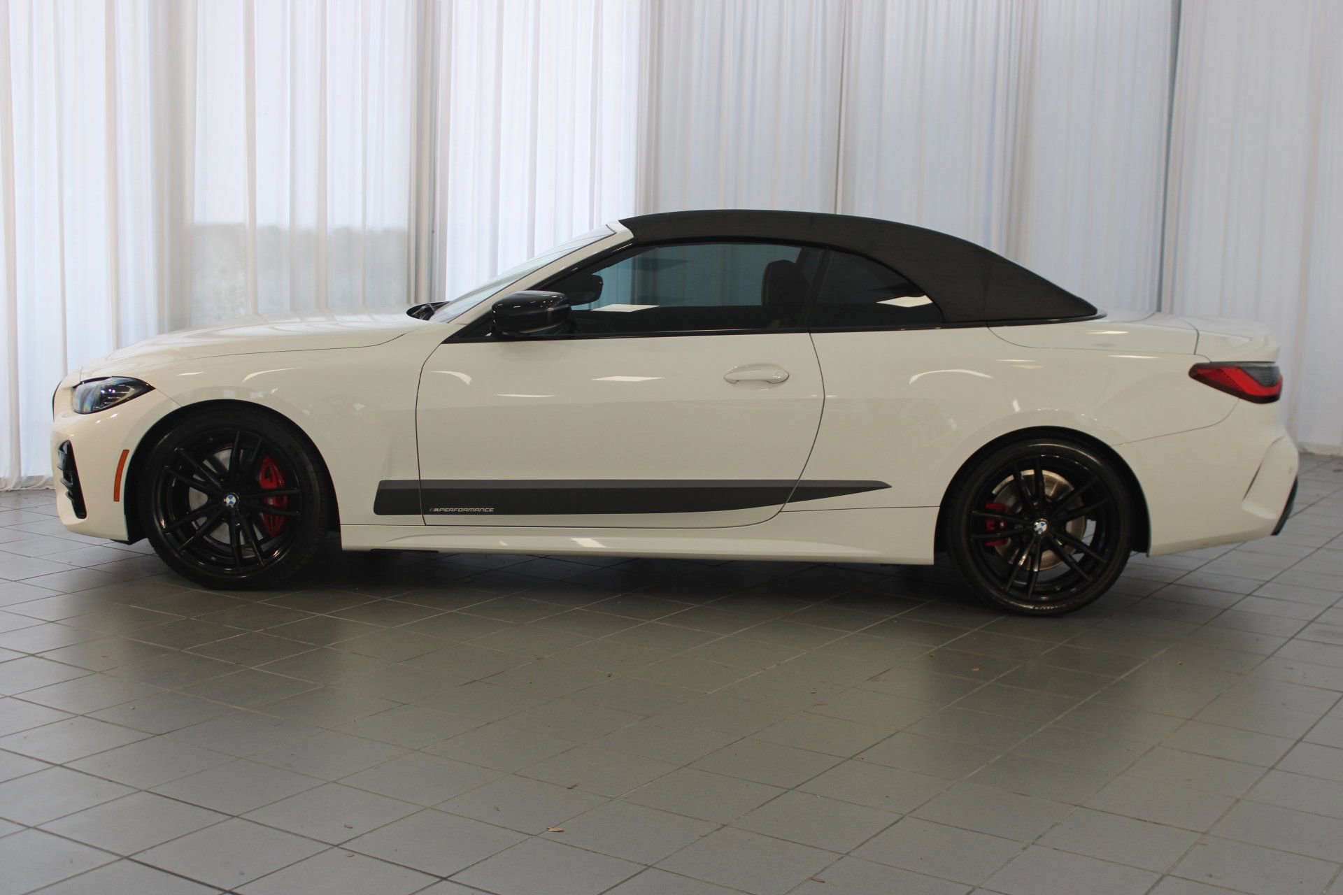 2022 Bmw 430i Convertible photo 2