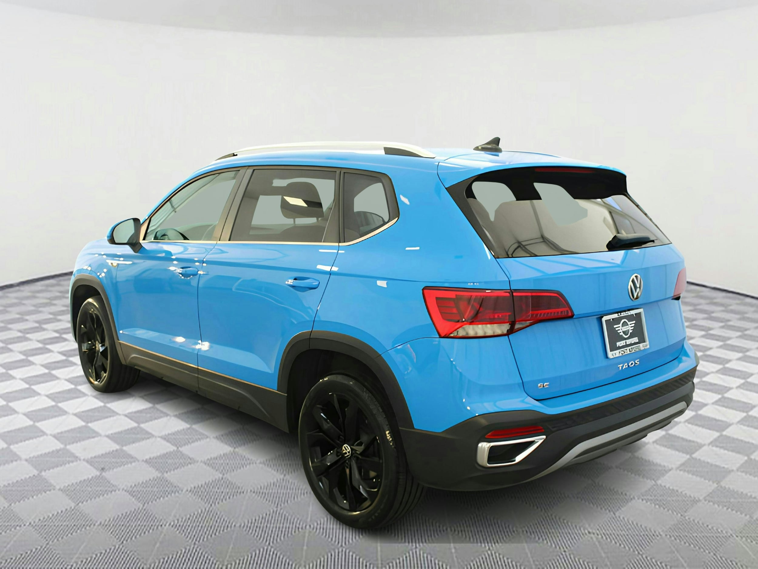Used 2022 Volkswagen Taos SE with VIN 3VVLX7B21NM024524 for sale in Fort Myers, FL