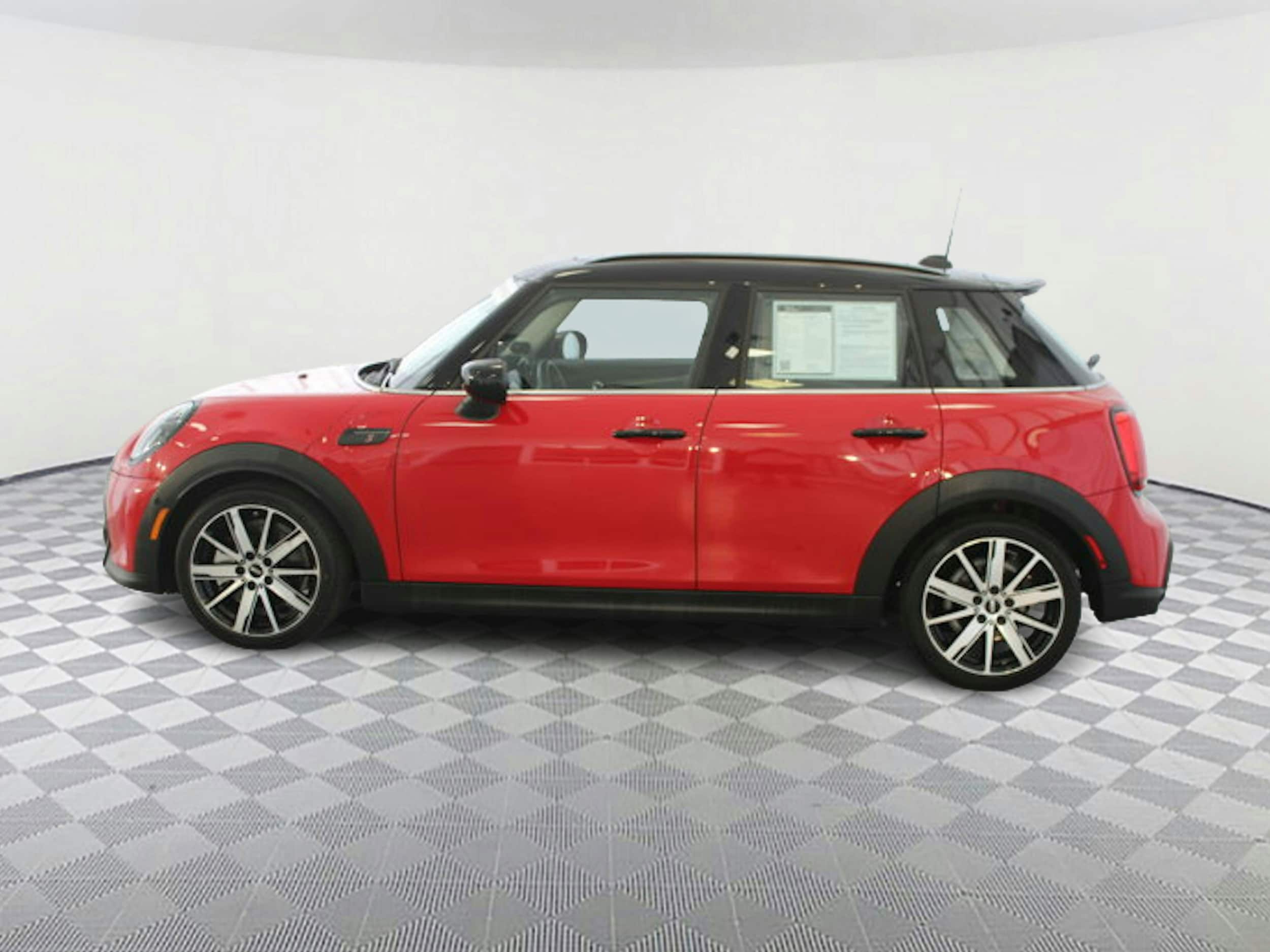Certified 2024 MINI Hardtop 4 Door S with VIN WMW53DK06R2U77967 for sale in Fort Myers, FL