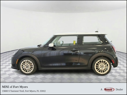 2025 MINI Hardtop 2 Door Signature Plus Hatchback