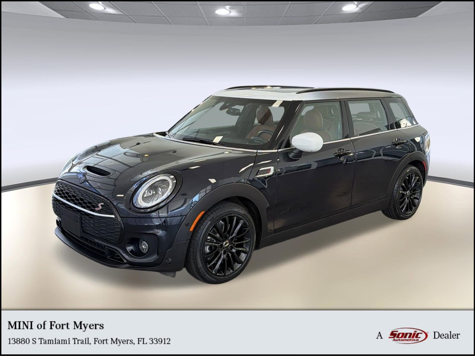 2023 MINI Clubman Cooper S ALL4's photo